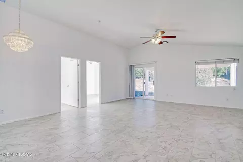 2359 E Precious Shard Ct, Oro Valley, AZ 85755
