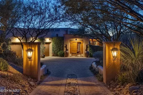 494 E Dusty View Dr, Oro Valley, AZ 85755
