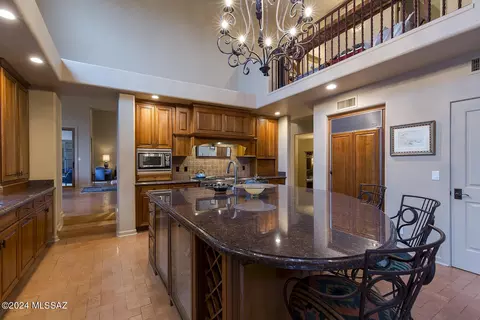 7182 E Desert Moon Loop, Tucson, AZ 85750 photo 12