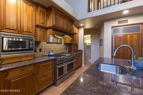 7182 E Desert Moon Loop, Tucson, AZ 85750 photo 14