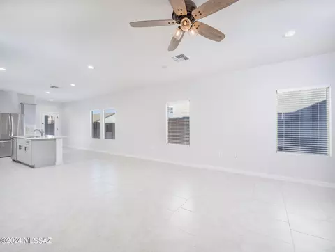 12807 E Joffroy Dr, Vail, AZ 85641 photo 8