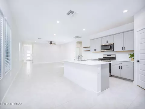 12807 E Joffroy Dr, Vail, AZ 85641 photo 7