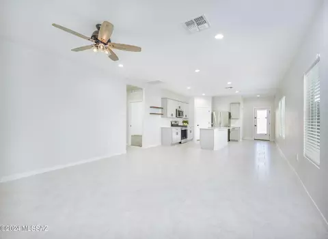 12807 E Joffroy Dr, Vail, AZ 85641 photo 9