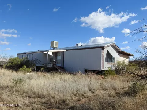 25195 E Arapaho Trl, Benson, AZ 85602