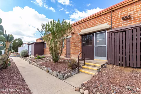 263 S Paseo Cerro #C, Green Valley, AZ 85614