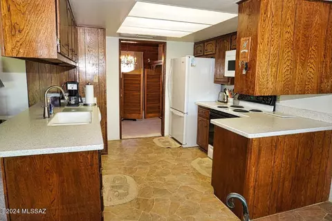 Kitchen - 1000 E Irene St, Pearce, AZ 85625 photo 4 of 7