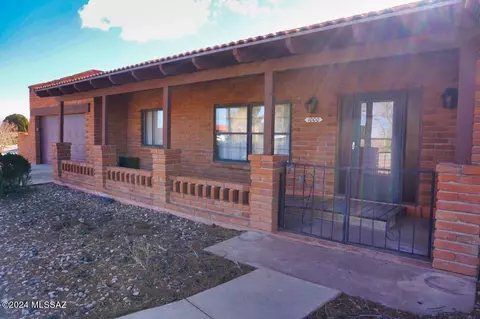 Exterior - 1000 E Irene St, Pearce, AZ 85625 photo 2 of 7