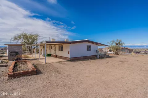 1547 N Gentle Breeze Ln, Vail, AZ 85641