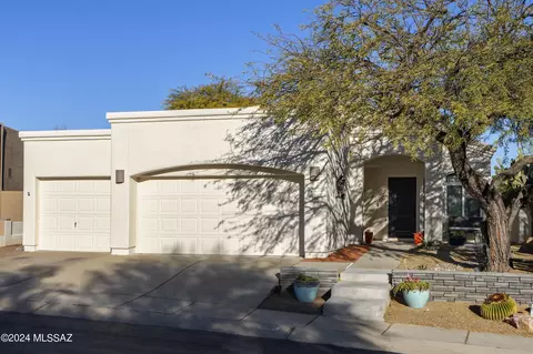 11957 N Labyrinth Dr, Oro Valley, AZ 85737
