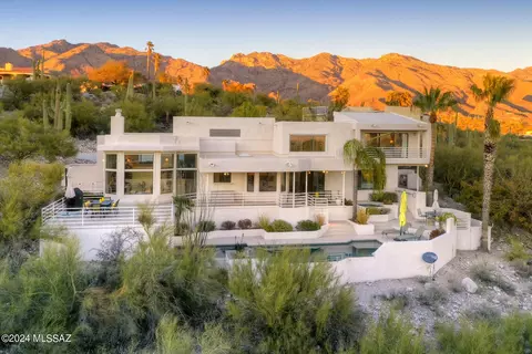5772 N Paseo Ventoso, Tucson, AZ 85750