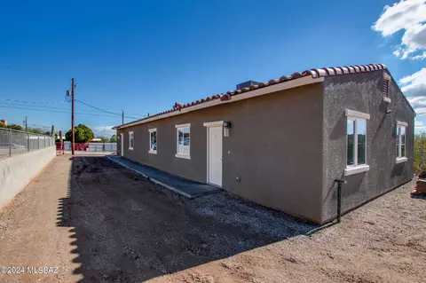 72 W James L Sullivan St, Vail, AZ 85641