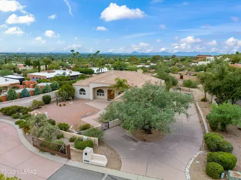3805 N Mountain Cove Dr, Tucson, AZ 85750