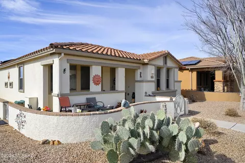 10186 S Pickens Dr, Vail, AZ 85641