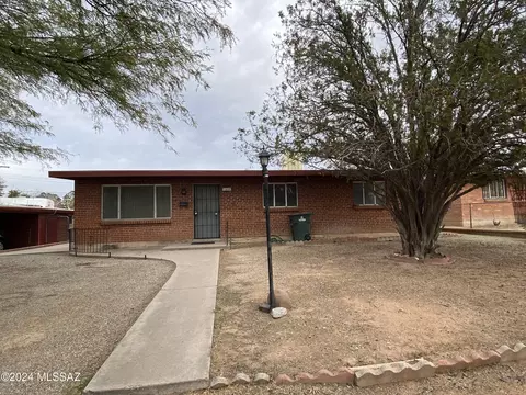 1410 N Desmond Ave, Tucson, AZ 85712