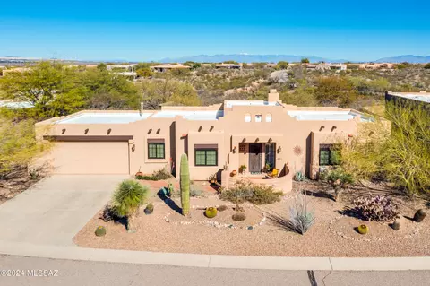 891 E Vault Mine Ct, Green Valley, AZ 85614