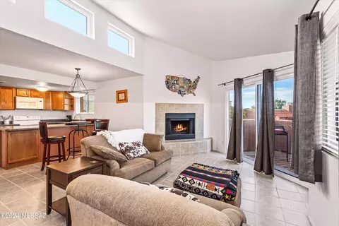 5051 N Sabino Canyon Rd #2184, Tucson, AZ 85750