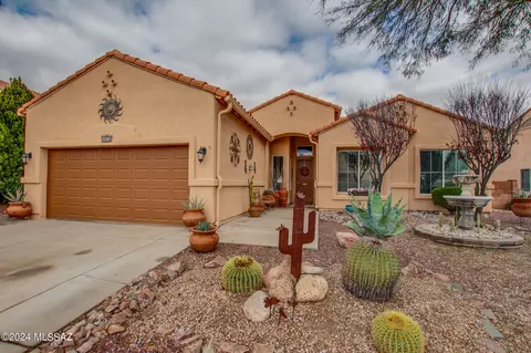 1079 San Tropez Ct, Rio Rico, AZ 85648