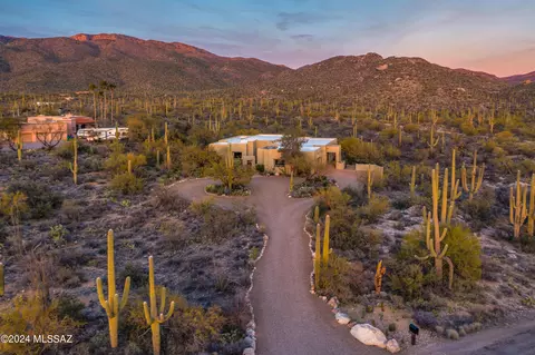 2410 N Avenida Sorgo N, Tucson, AZ 85749