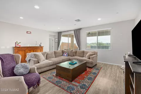 14242 E Hub Dr, Vail, AZ 85641 photo 8