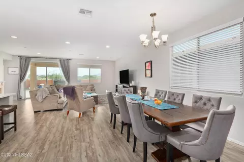 14242 E Hub Dr, Vail, AZ 85641 photo 9