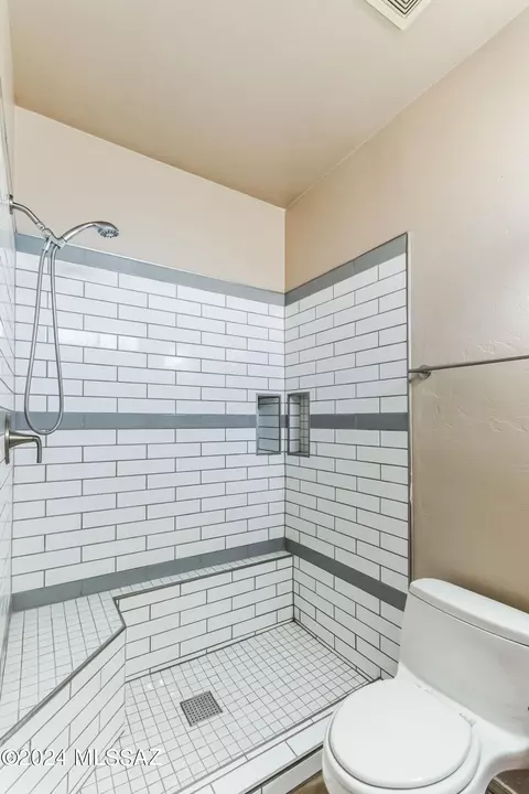227 E 20th St, Tucson, AZ 85701 photo 9