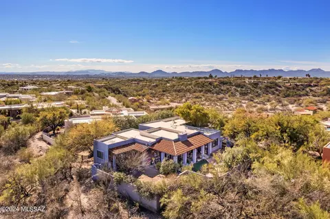 5248 N Calle Bujia, Tucson, AZ 85718