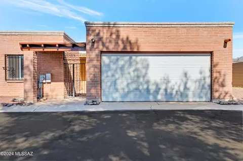 295 E Hadley St, Tucson, AZ 85705