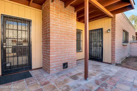 295 E Hadley St, Tucson, AZ 85705 photo 22