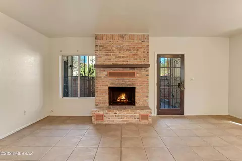 295 E Hadley St, Tucson, AZ 85705 photo 7