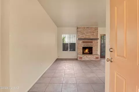 295 E Hadley St, Tucson, AZ 85705 photo 5