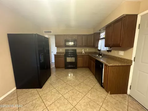 6573 E Hawk Dr, Tucson, AZ 85730 photo 20