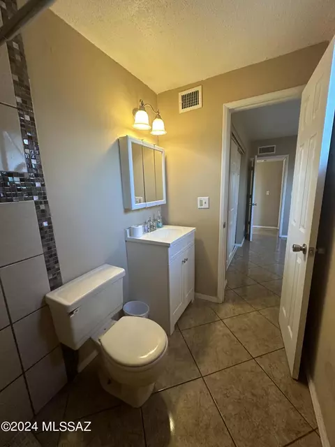 6573 E Hawk Dr, Tucson, AZ 85730 photo 12