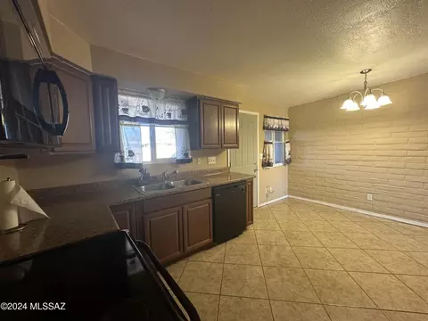 6573 E Hawk Dr, Tucson, AZ 85730 photo 19