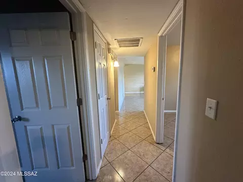 6573 E Hawk Dr, Tucson, AZ 85730 photo 14