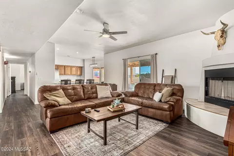 3140 E Cardenas Dr, Vail, AZ 85641 photo 9