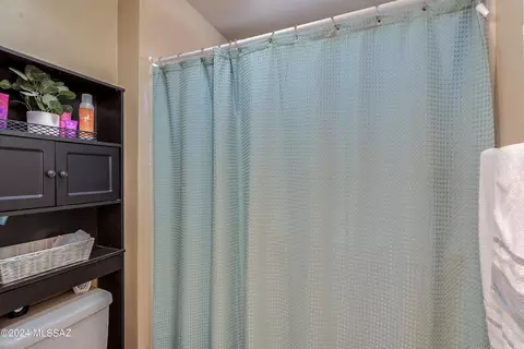 895 E Robert Hansen Dr, Tucson, AZ 85706 photo 32
