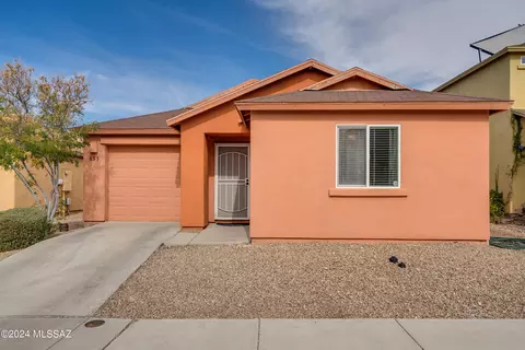 895 E Robert Hansen Dr, Tucson, AZ 85706 photo 2