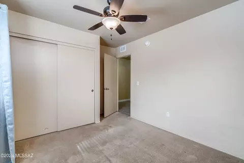 895 E Robert Hansen Dr, Tucson, AZ 85706 photo 34