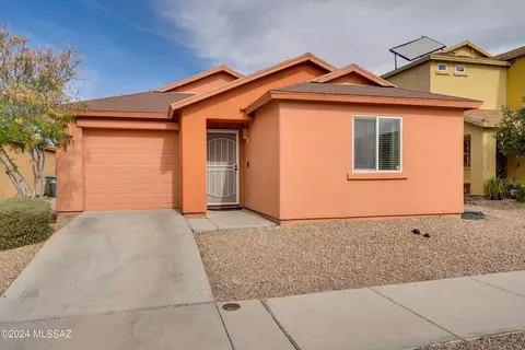 895 E Robert Hansen Dr, Tucson, AZ 85706