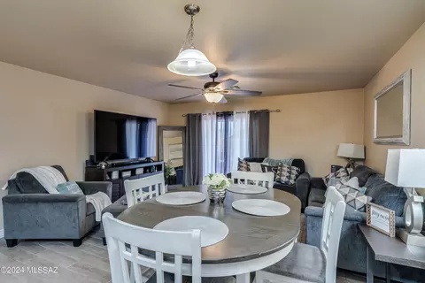 895 E Robert Hansen Dr, Tucson, AZ 85706 photo 18
