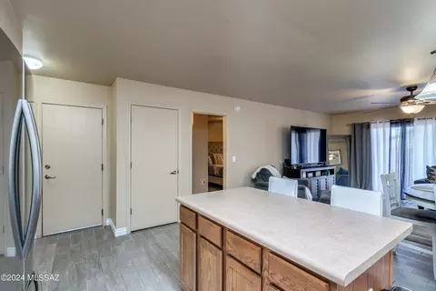 895 E Robert Hansen Dr, Tucson, AZ 85706 photo 25