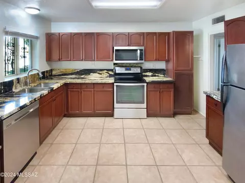 Kitchen - 6021 E 27th St, Tucson, AZ 85711 photo 1 of 2