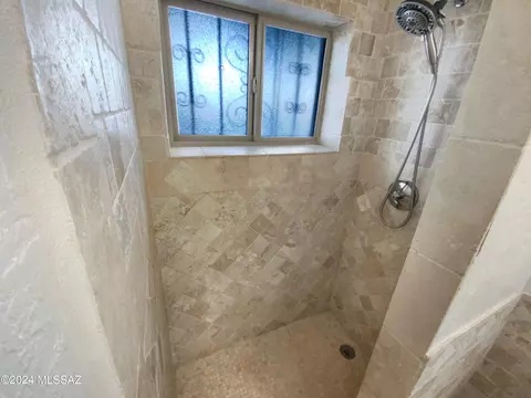 Bath - 6021 E 27th St, Tucson, AZ 85711 photo 3 of 3