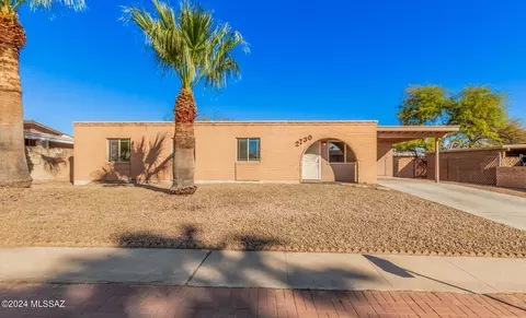 2730 W Aurora Dr, Tucson, AZ 85746