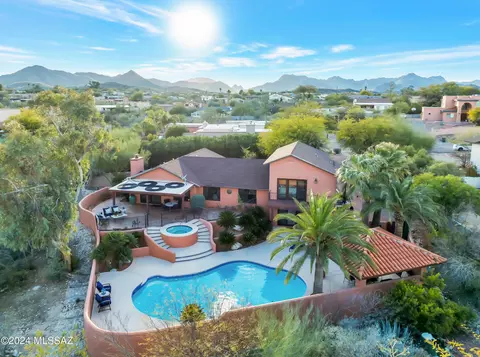 1920 N Placita Claveles, Tucson, AZ 85745