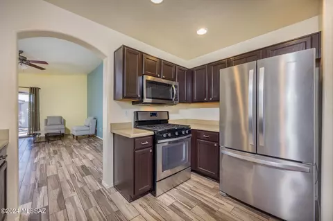 5865 E Chaucers Dr, Tucson, AZ 85756