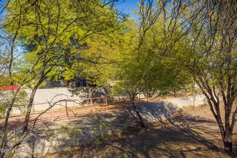 5865 E Chaucers Dr, Tucson, AZ 85756 photo 27