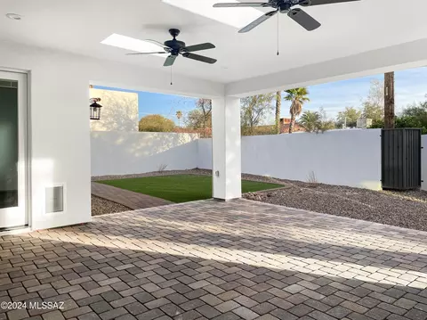 Exterior - 2332 E 8th St, Tucson, AZ 85719 photo 5 of 9