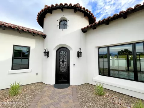 Exterior - 2332 E 8th St, Tucson, AZ 85719 photo 9 of 9