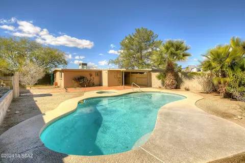 9932 E Manassas Pl, Tucson, AZ 85748